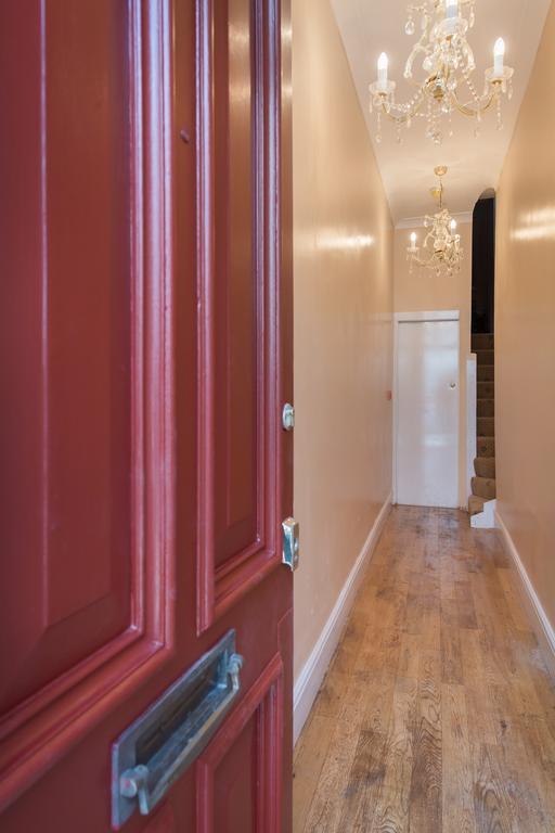 London Residence Екстер'єр фото