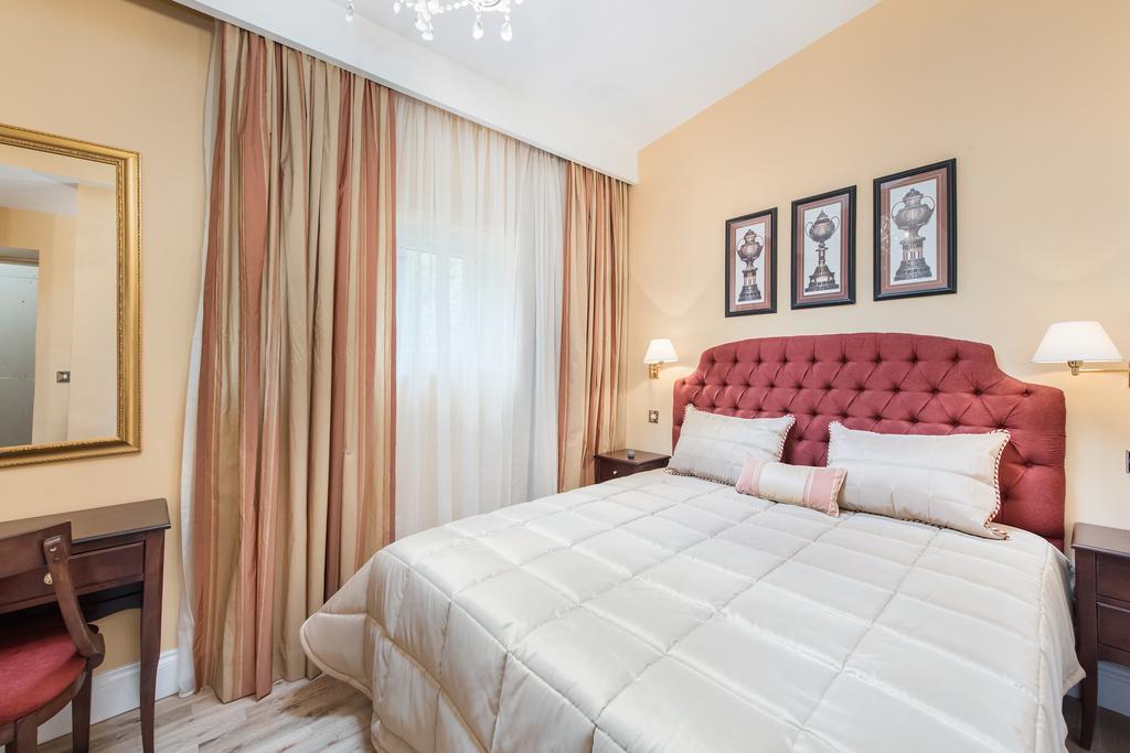 London Residence Екстер'єр фото